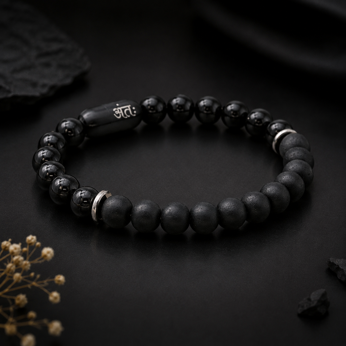 Antah Extreme Protection bracelet - detail shot
